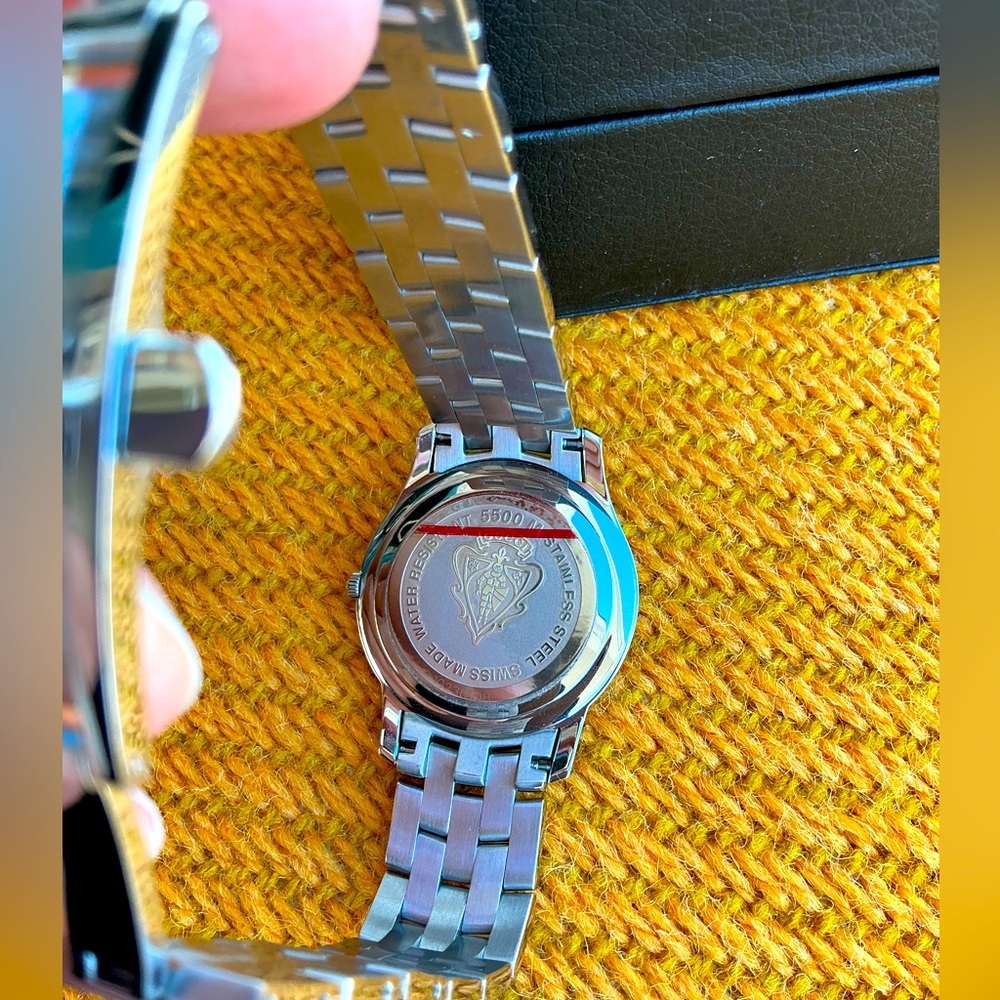 GUCCI stainless steel DRESS watch🔥🔥 - Picture 10 of 15